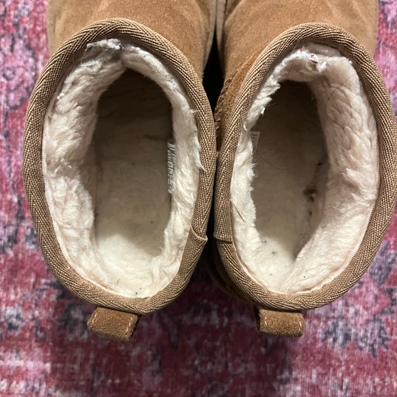 UGG Ultra Mini Platform Boots - Picture 2 of 6